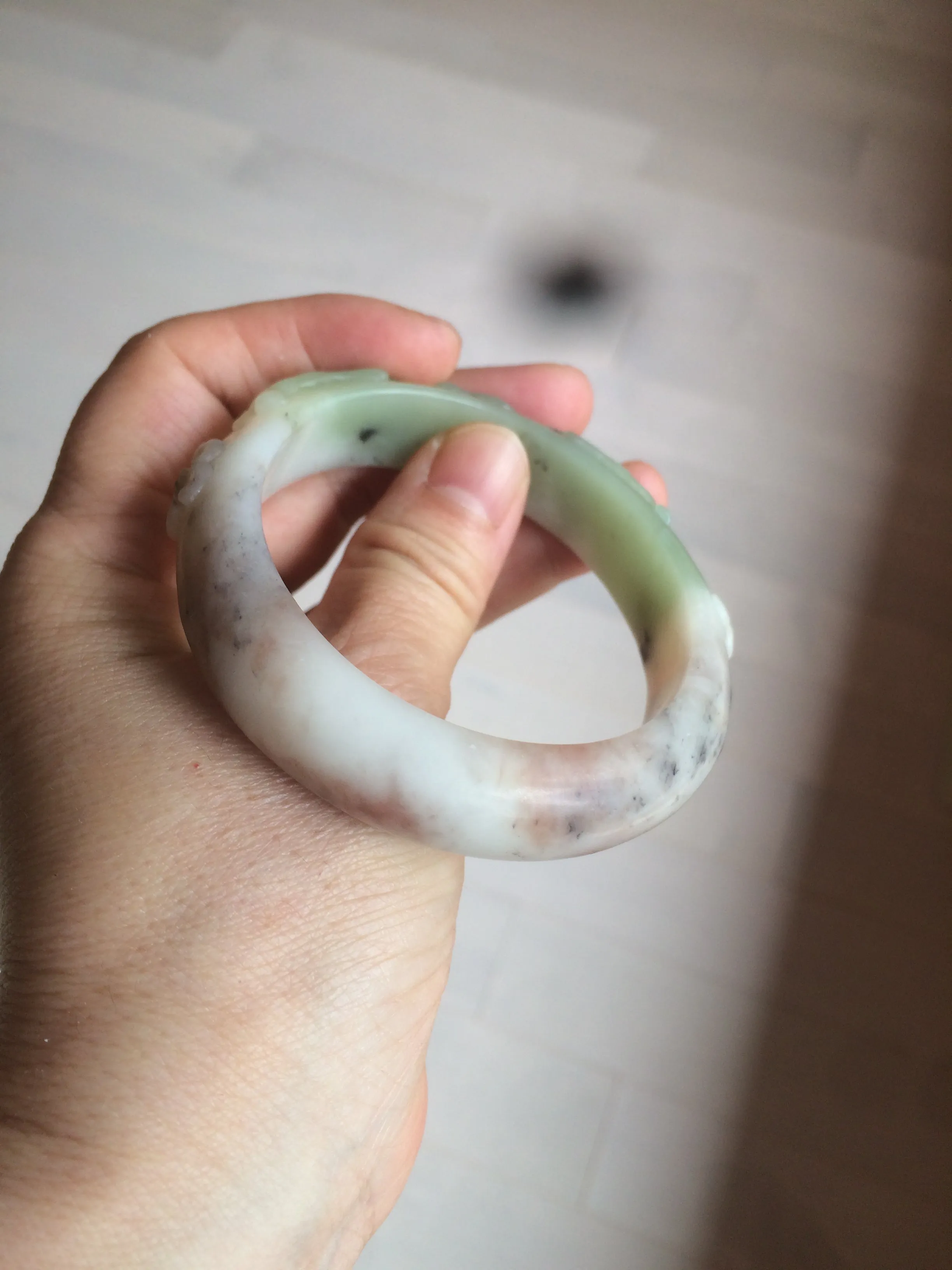 54.3mm 100% natural green/gray/purple/black carved bunnies and heart Xiu Jade(Serpentine) bangle XY79