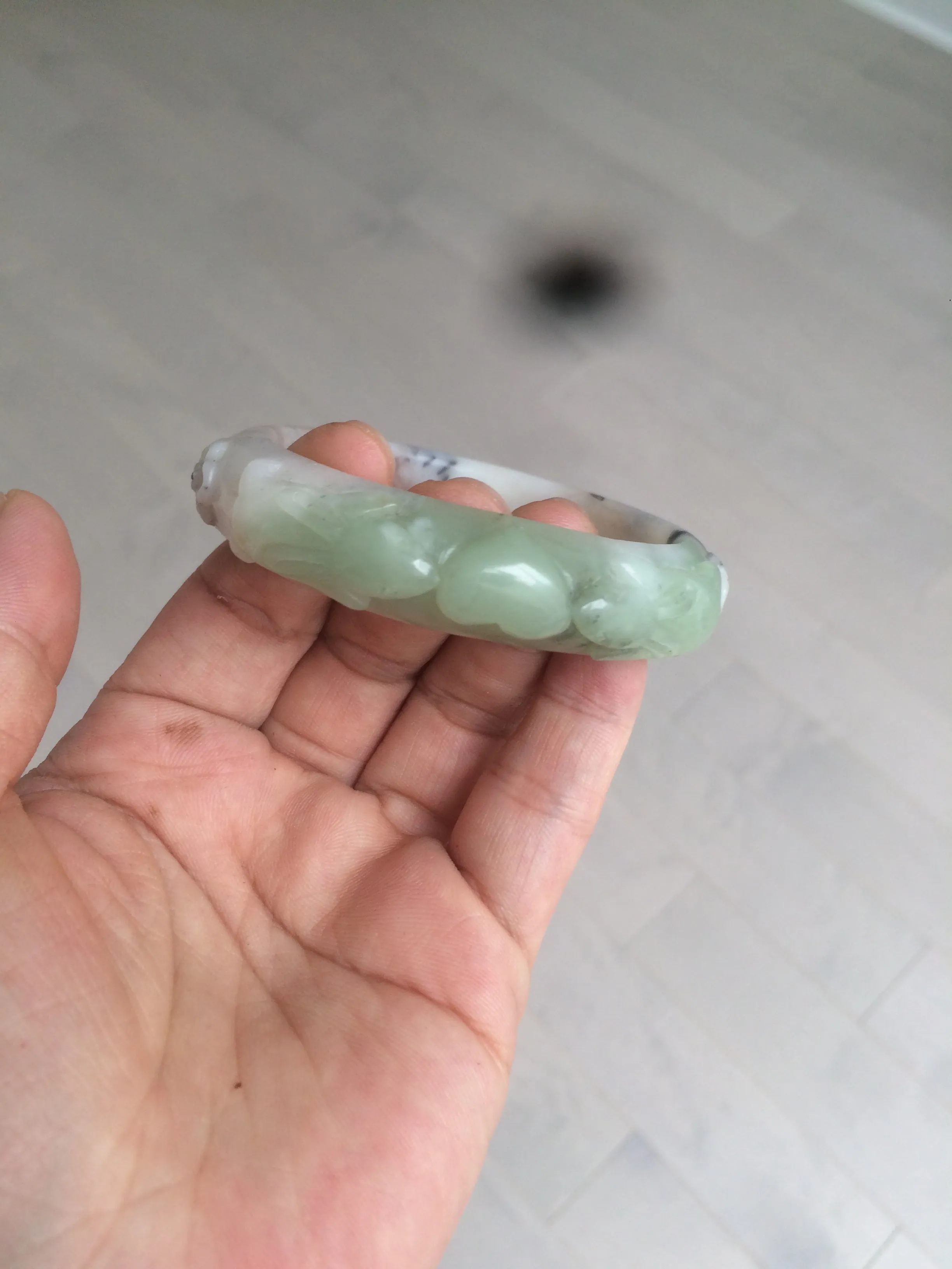 54.3mm 100% natural green/gray/purple/black carved bunnies and heart Xiu Jade(Serpentine) bangle XY79