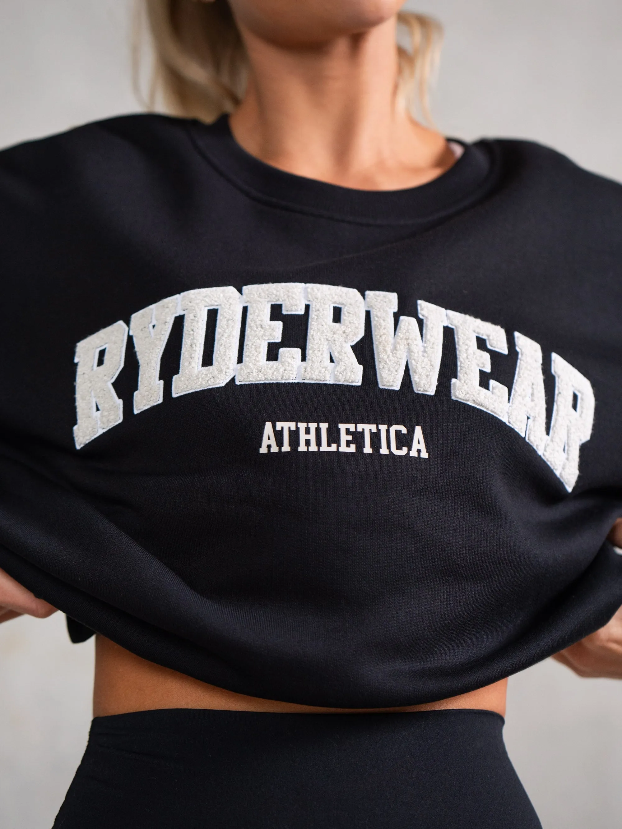 Athletica Sweater - Black