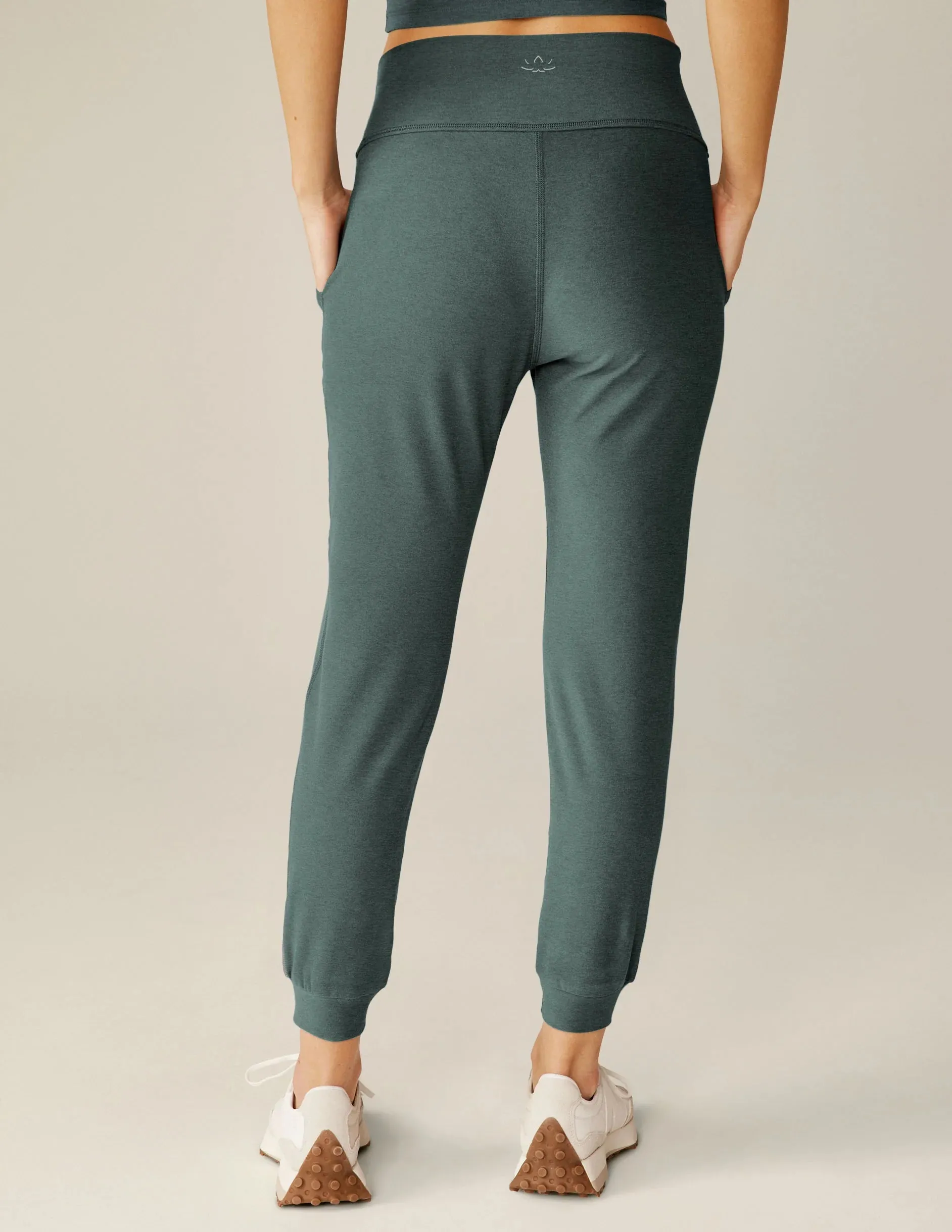 Beyond Yoga Spacedye Midi Jogger - Storm Heather