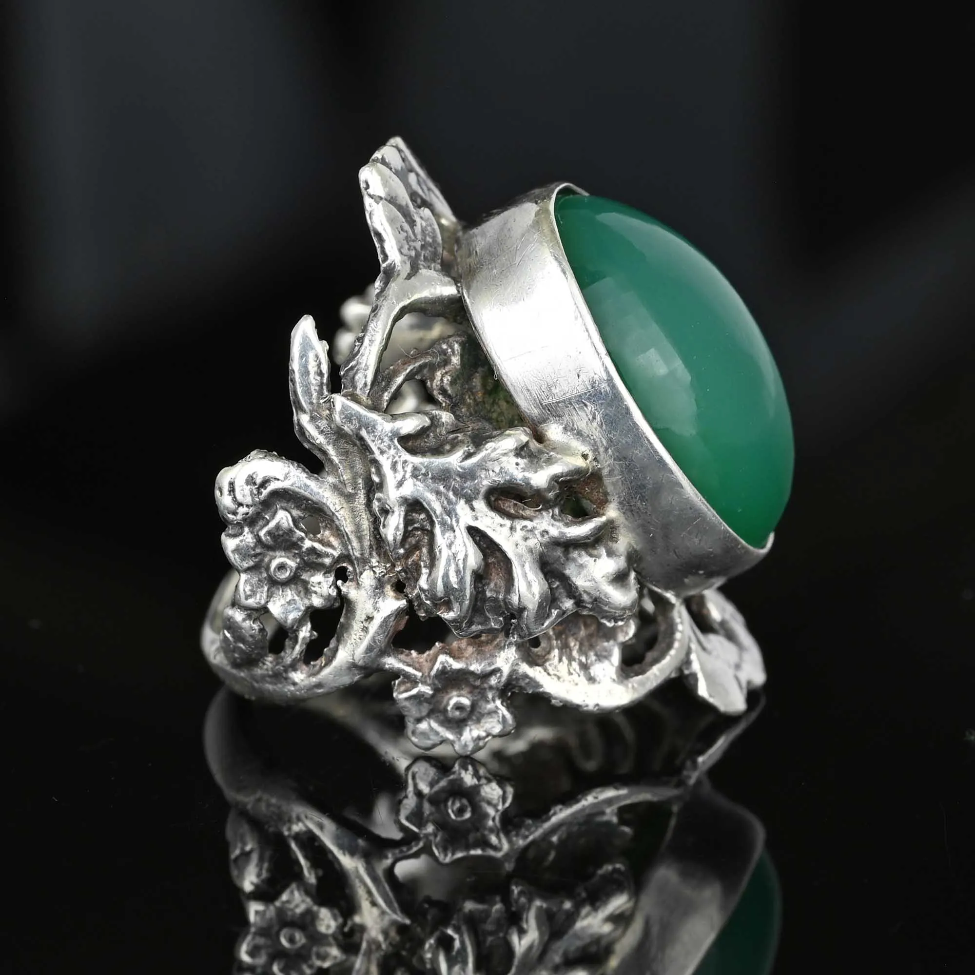 Bold Silver Arts & Crafts Style Chrysoprase Ring