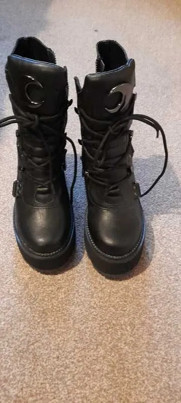 Broom Rider Boots [B] Resurrect