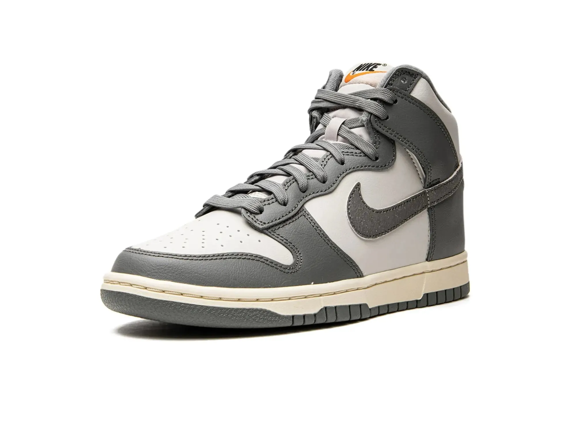 Nike Dunk High "Vintage Light Bone Grey"