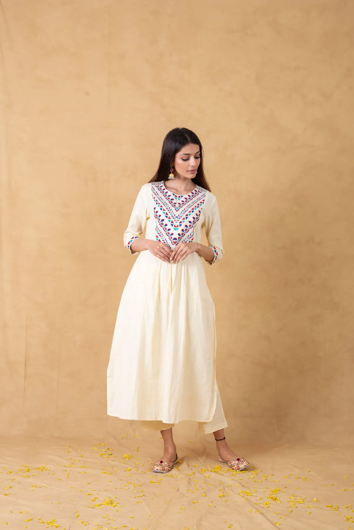 Off White Organic Cotton Kurta With Embroidered Yoke